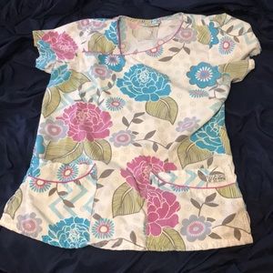 Uniform Advantage Scrub Top